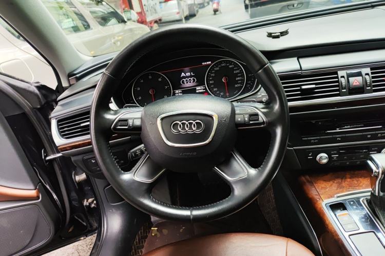 Used Audi A6L 2014 30 FSI Comfort Model Steering Wheel