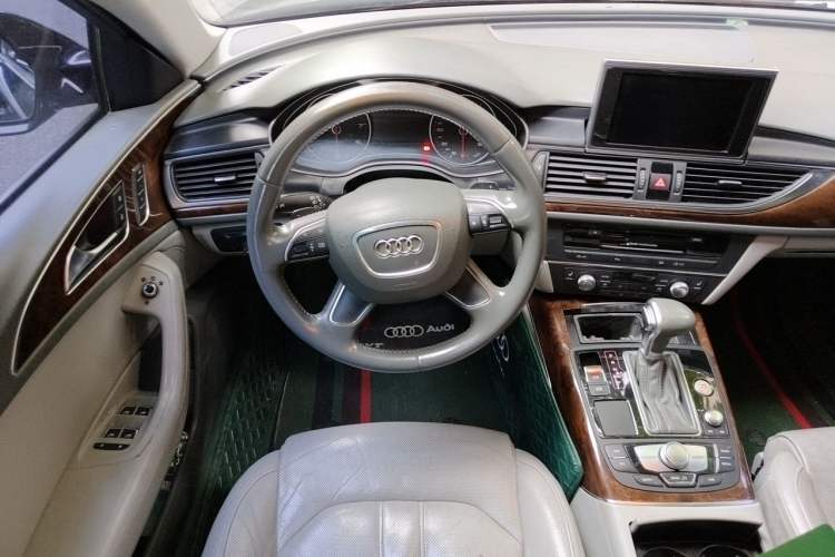 Used Audi A6L 2014 35 FSI Comfort Version Steering Wheel