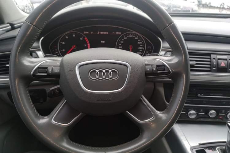 Used Audi A6L 2014 TFSI Standard Model Steering Wheel