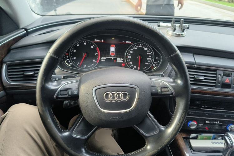 Used Audi A6L 2014 30 FSI Comfort Model Steering Wheel
