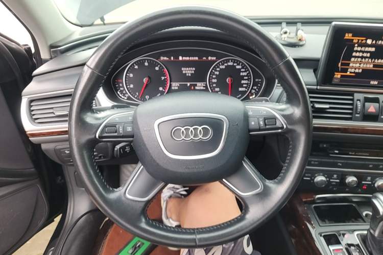 Used Audi A6L 2014 30 FSI Technology Model Steering Wheel