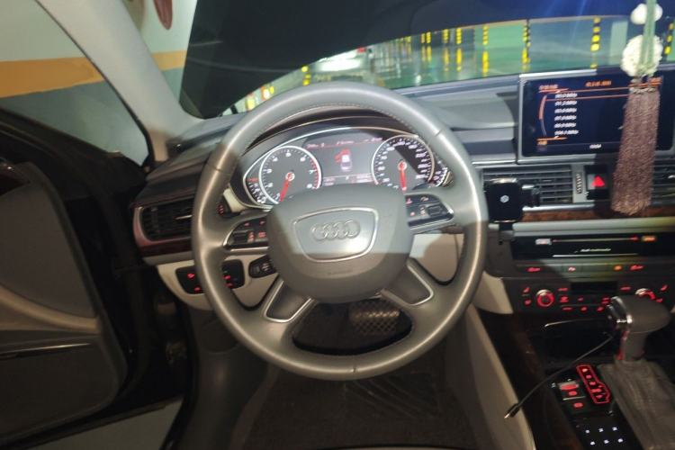 Used Audi A6L 2014 35 FSI Comfort Version Steering Wheel