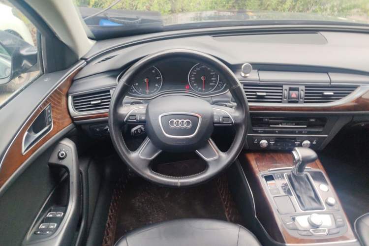 Used Audi A6L 2014 30 FSI Comfort Model Steering Wheel