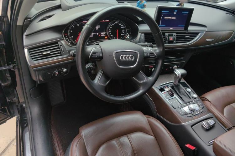 Used Audi A6L 2014 50 TFSI quattro Luxury Model Steering Wheel