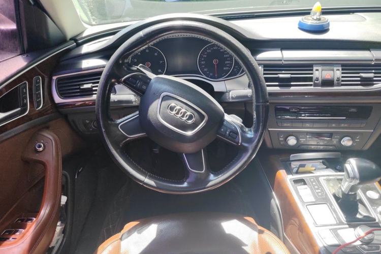 Used Audi A6L 2014 35 FSI Comfort Version Steering Wheel