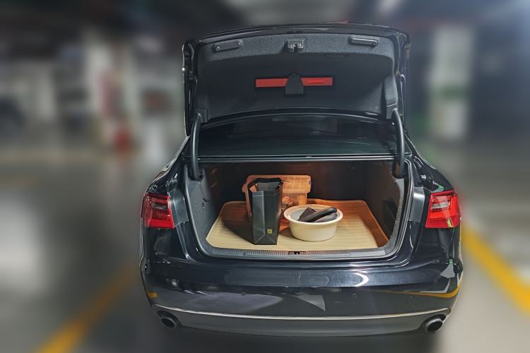 Used Audi A6L 2014 TFSI Comfort Model Trunk