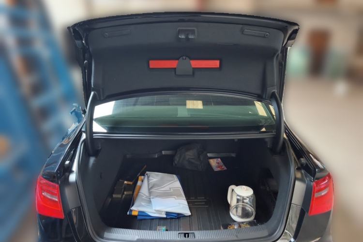 Used Audi A6L 2014 TFSI Standard Model Trunk