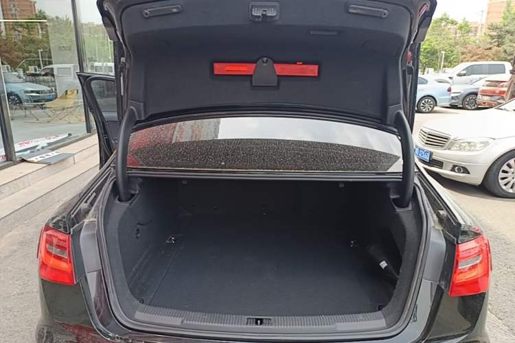 Used Audi A6L 2014 30 FSI Luxury Model Trunk