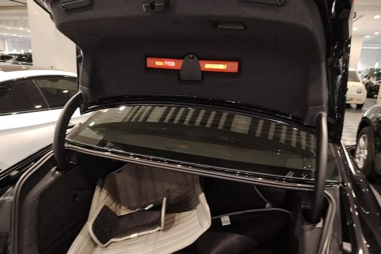 Used Audi A6L 2014 TFSI Comfort Model Trunk