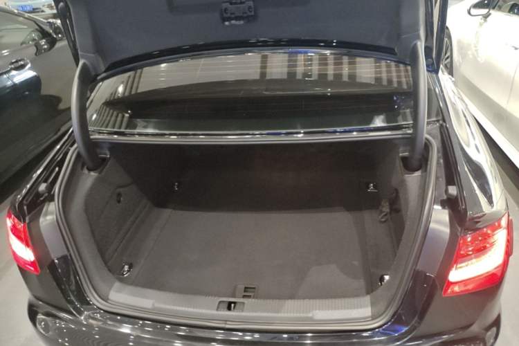 Used Audi A6L 2014 TFSI Standard Model Trunk
