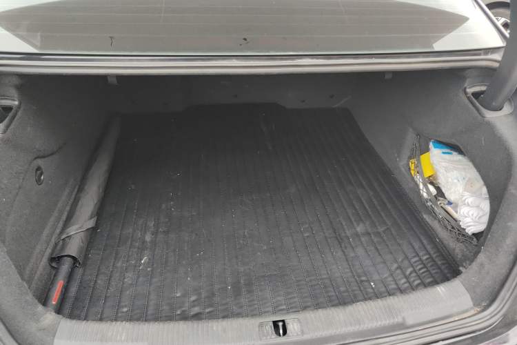 Used Audi A6L 2014 TFSI Standard Model Trunk