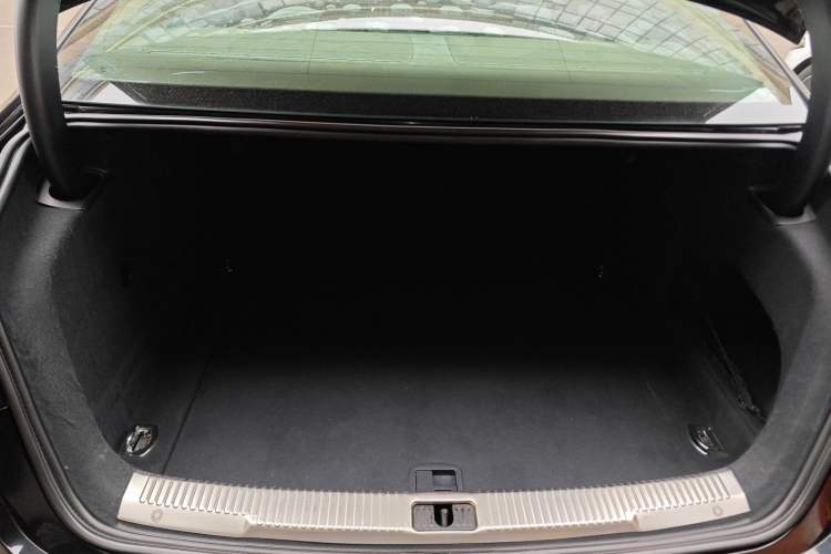 Used Audi A6L 2014 TFSI Standard Model Trunk
