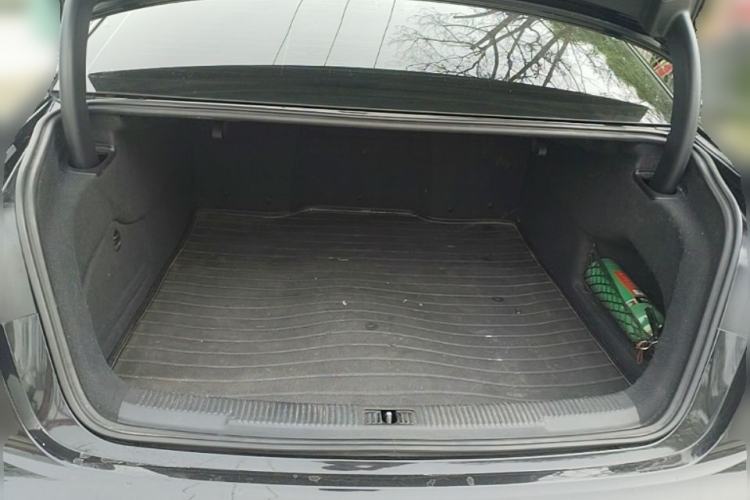 Used Audi A6L 2014 50 TFSI quattro Luxury Model Trunk