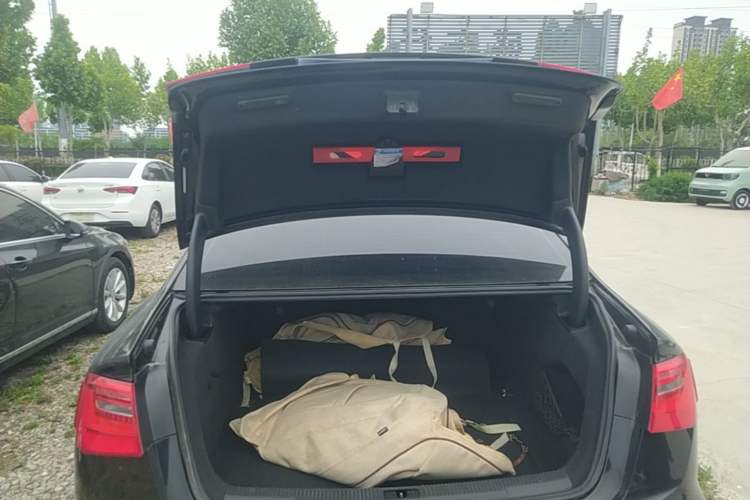 Used Audi A6L 2014 TFSI Standard Model Trunk