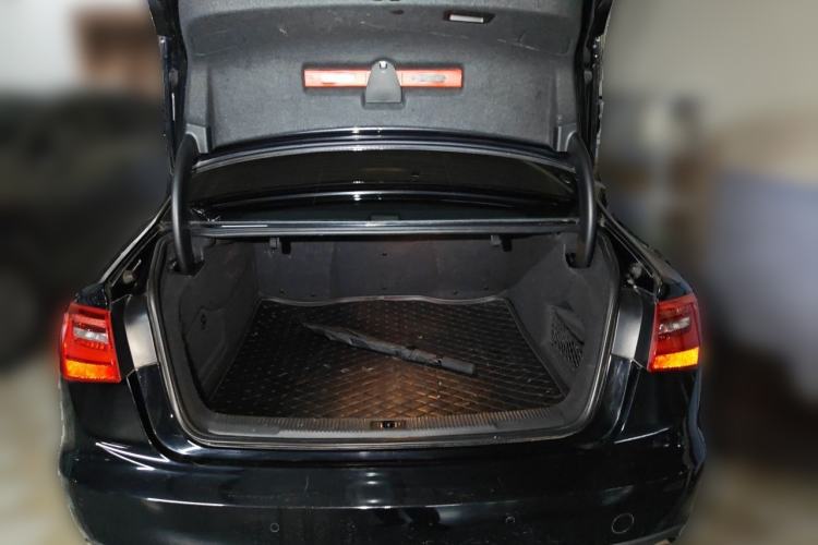 Used Audi A6L 2014 TFSI Comfort Model Trunk
