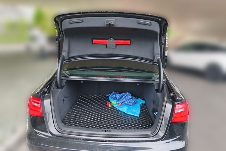 Used Audi A6L 2014 30 FSI Comfort Model Trunk