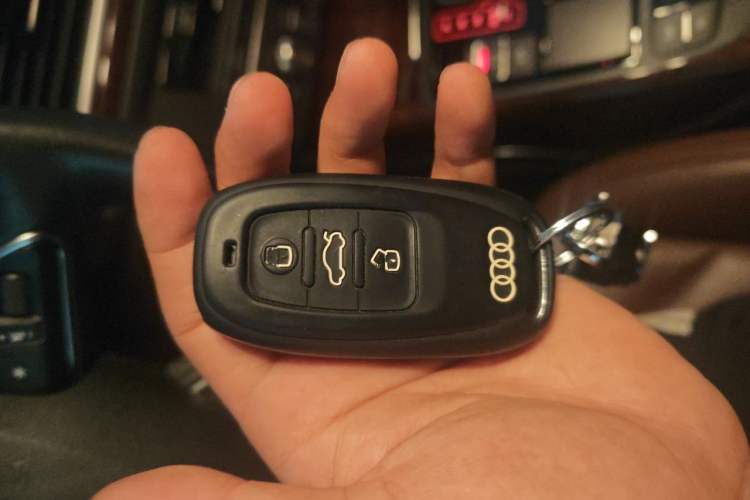 Used Audi A6L 2014 35 FSI Comfort Version Vehicle Key