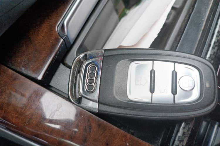Used Audi A6L 2014 30 FSI Comfort Model Vehicle Key