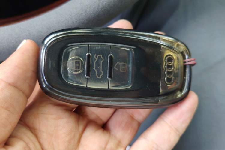 Used Audi A6L 2014 50 TFSI quattro Luxury Model Vehicle Key