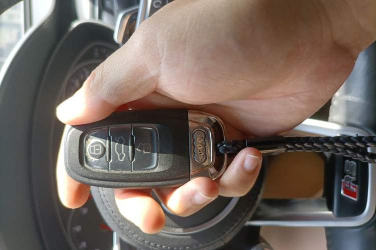 Used Audi A6L 2014 30 FSI Technology Model Vehicle Key