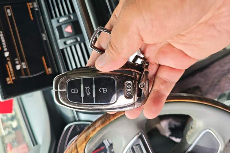Used Audi A6L 2014 50 TFSI quattro Luxury Model Vehicle Key