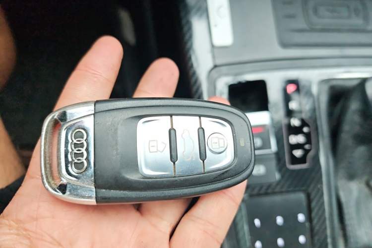 Used Audi A6L 2014 30 FSI Comfort Model Vehicle Key