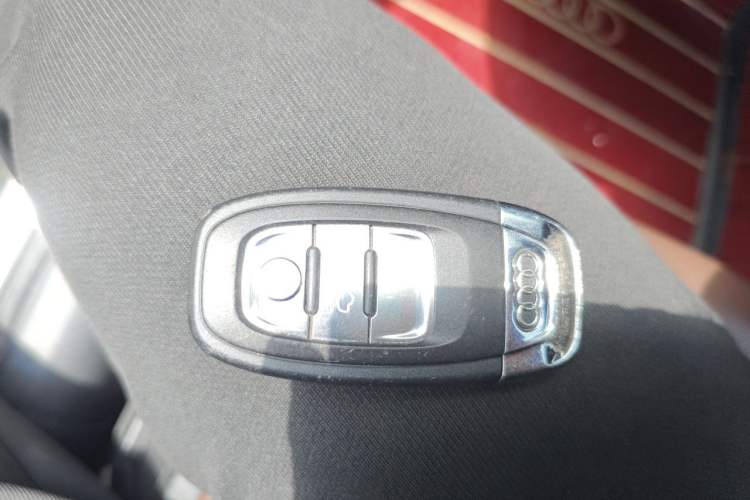 Used Audi A6L 2014 35 FSI quattro Luxury Model Vehicle Key