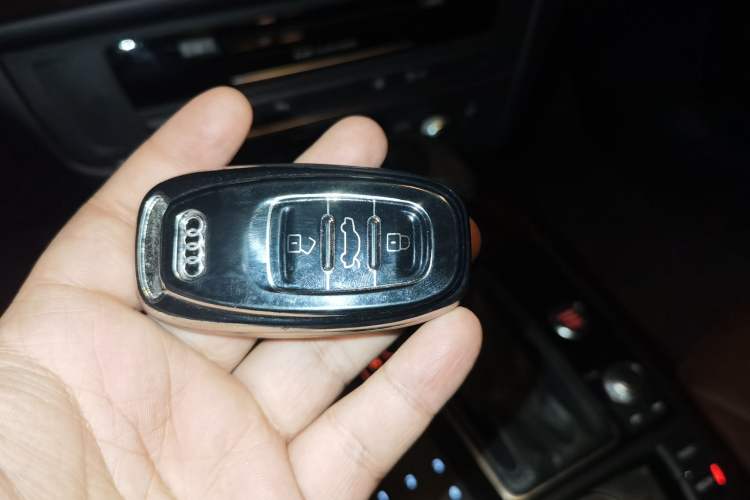 Used Audi A6L 2014 30 FSI Comfort Model Vehicle Key