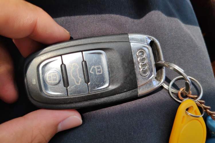 Used Audi A6L 2014 30 FSI Comfort Model Vehicle Key
