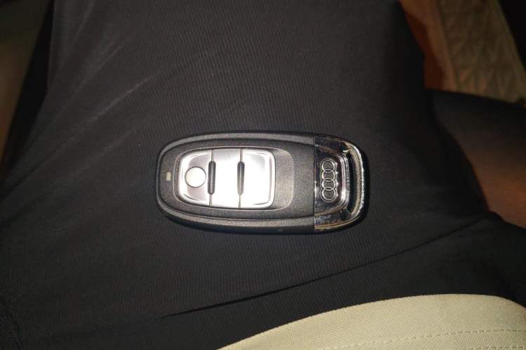 Used Audi A6L 2014 30 FSI Comfort Model Vehicle Key