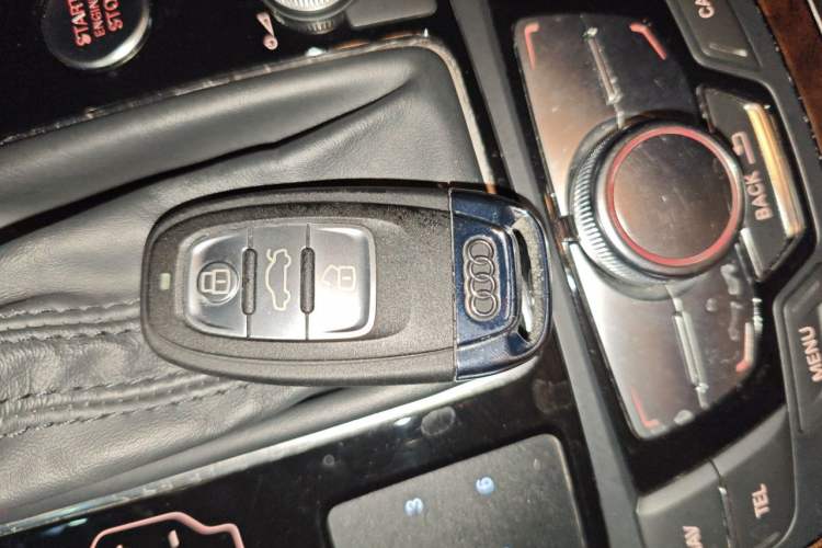 Used Audi A6L 2014 30 FSI Luxury Model Vehicle Key