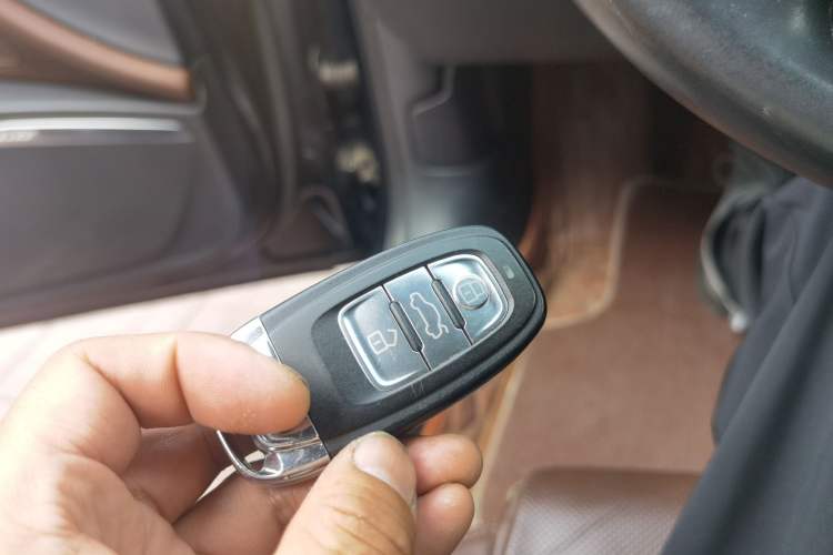 Used Audi A6L 2014 50 TFSI quattro Luxury Model Vehicle Key