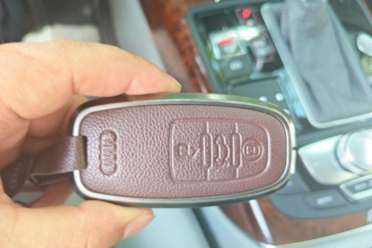 Used Audi A6L 2014 30 FSI Comfort Model Vehicle Key
