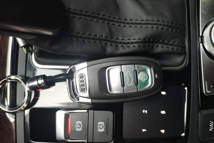 Used Audi A6L 2014 30 FSI Comfort Model Vehicle Key