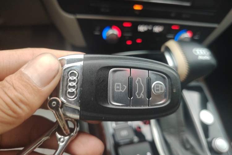 Used Audi A6L 2014 30 FSI Comfort Model Vehicle Key