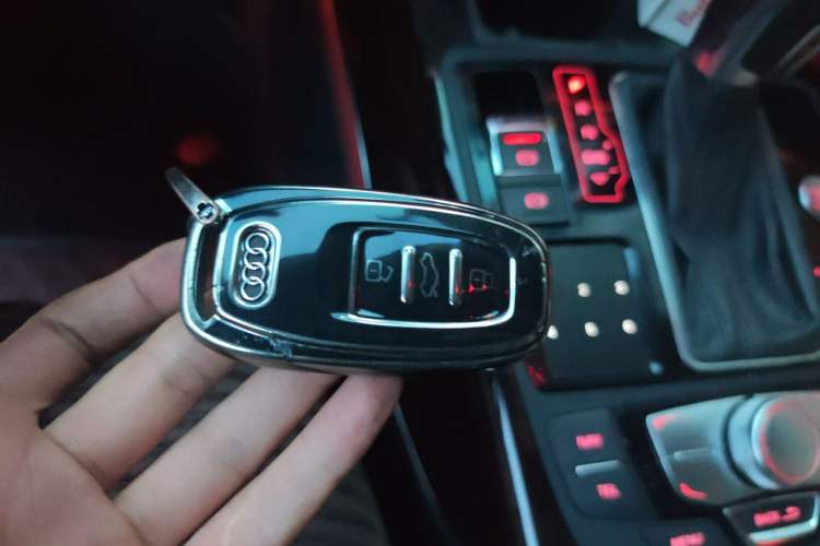 Used Audi A6L 2014 30 FSI Comfort Model Vehicle Key