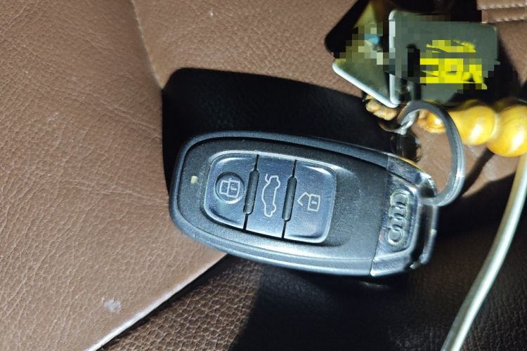 Used Audi A6L 2014 30 FSI Comfort Model Vehicle Key