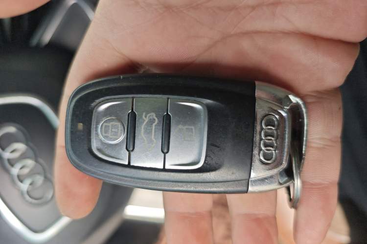 Used Audi A6L 2014 30 FSI Comfort Model Vehicle Key