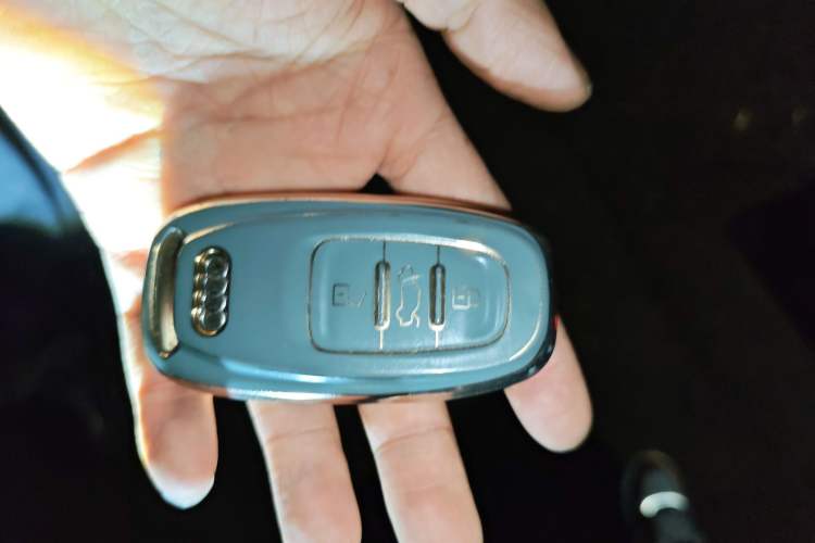 Used Audi A6L 2014 30 FSI Comfort Model Vehicle Key