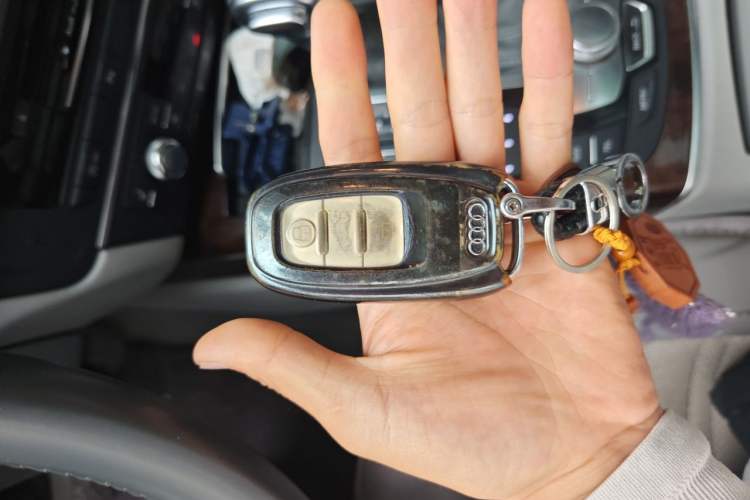 Used Audi A6L 2014 30 FSI Comfort Model Vehicle Key
