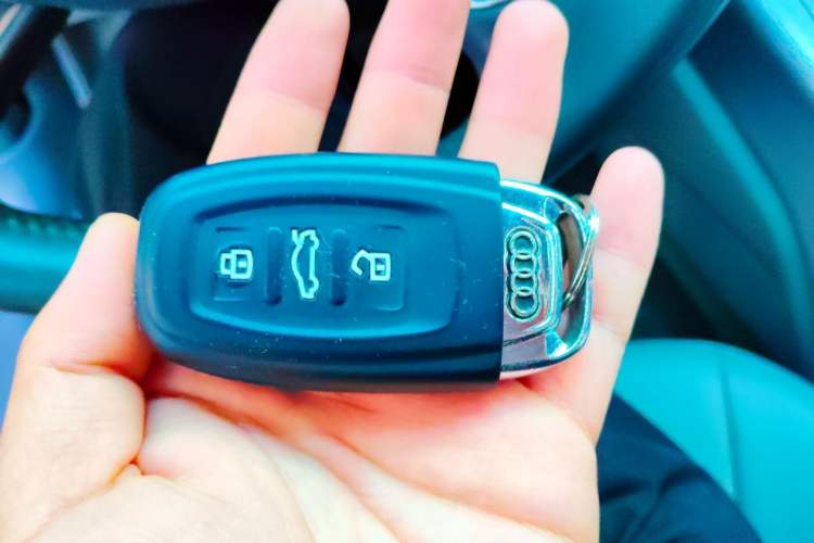 Used Audi A6L 2014 30 FSI Technology Model Vehicle Key