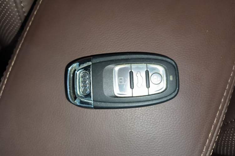 Used Audi A6L 2014 30 FSI Technology Model Vehicle Key