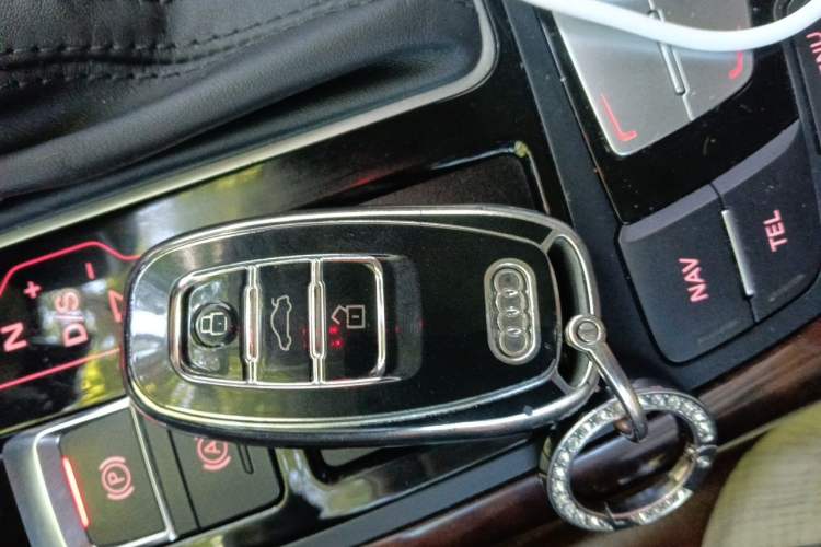 Used Audi A6L 2014 30 FSI Comfort Model Vehicle Key
