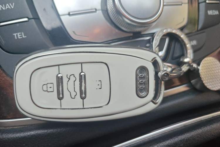 Used Audi A6L 2014 30 FSI Comfort Model Vehicle Key