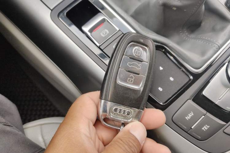 Used Audi A6L 2014 TFSI Manual Base Model Vehicle Key