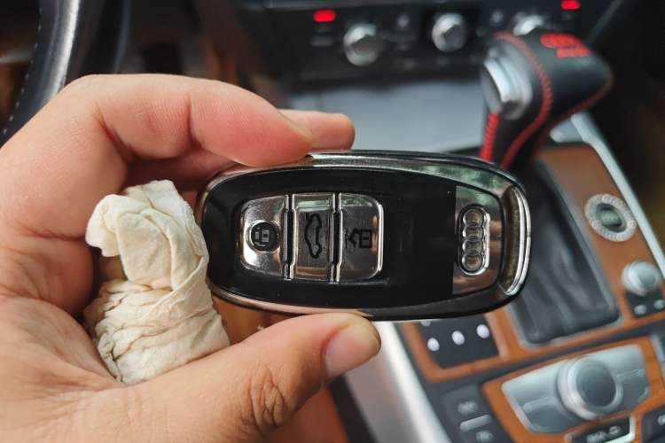 Used Audi A6L 2014 30 FSI Technology Model Vehicle Key