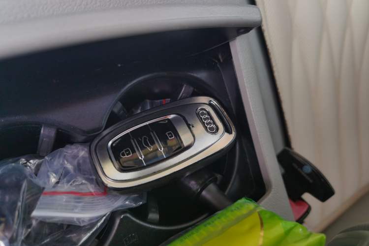 Used Audi A6L 2014 TFSI Comfort Model Vehicle Key
