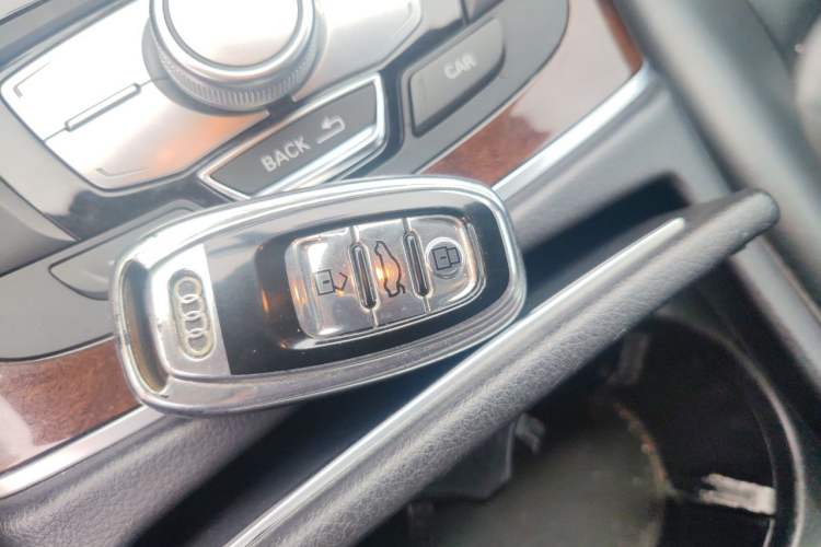 Used Audi A6L 2014 30 FSI Comfort Model Vehicle Key