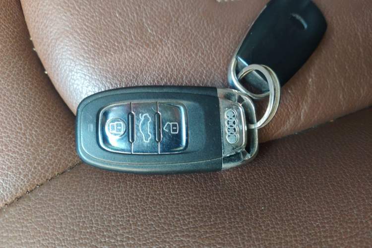 Used Audi A6L 2014 30 FSI Comfort Model Vehicle Key