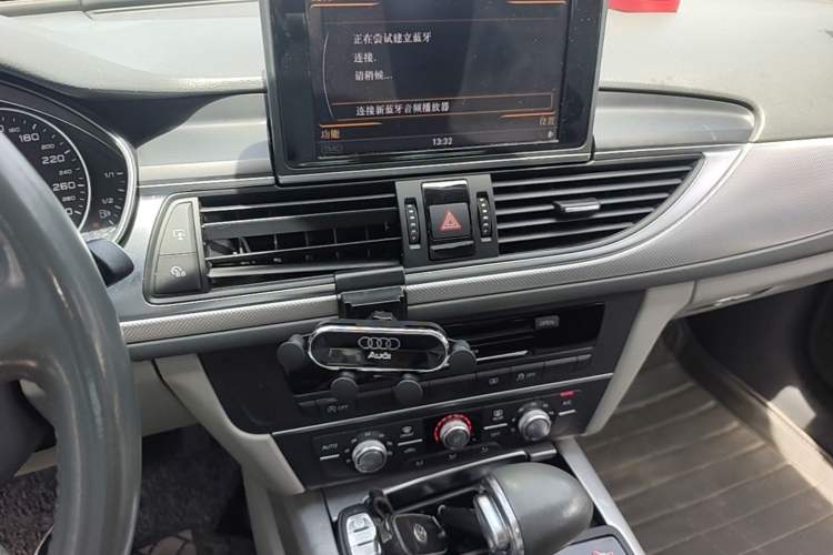 Used Audi A6L 2014 TFSI Standard Model Audio And AC Panel
